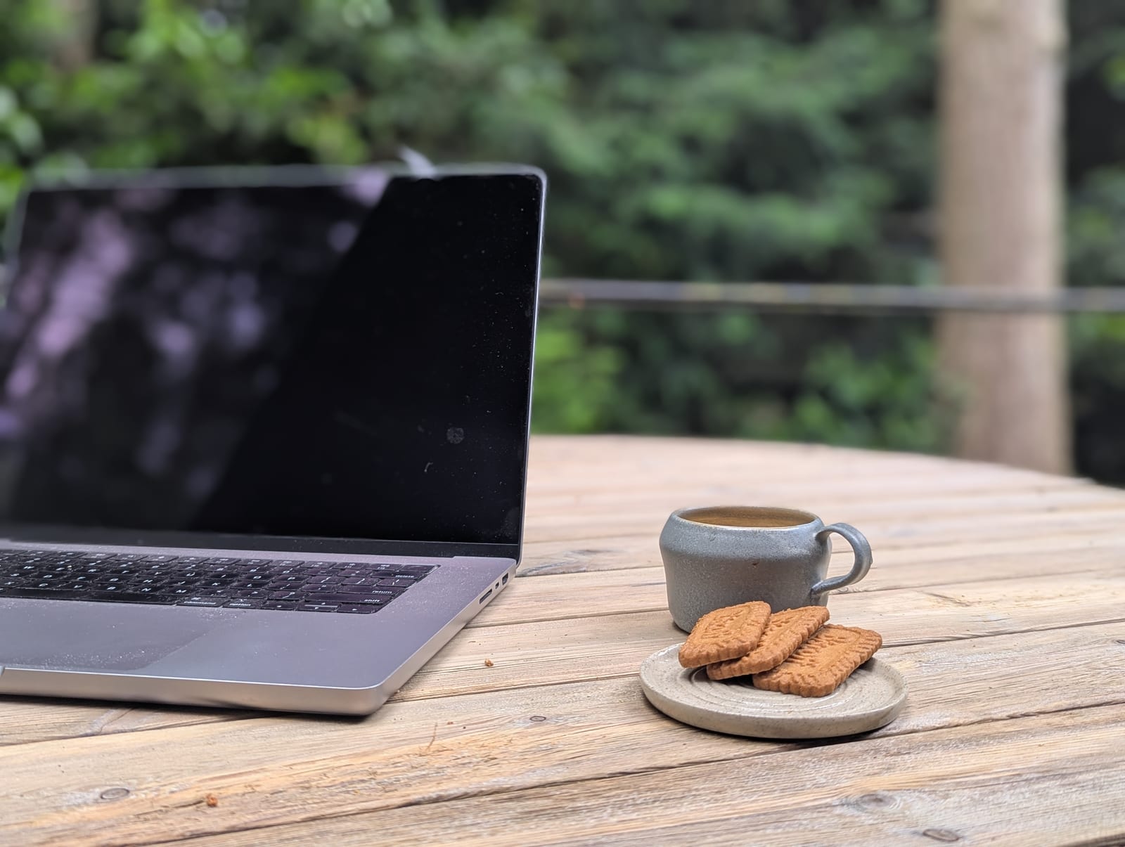 Home office tussen de bomen